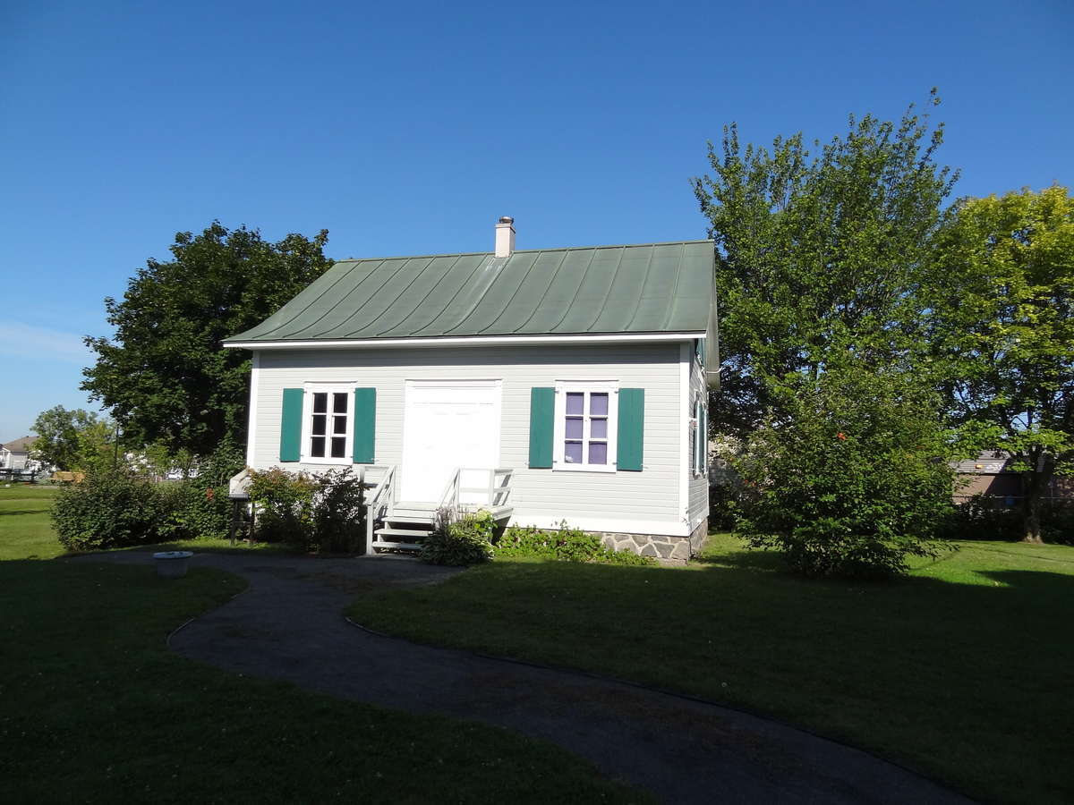 petite école de rang - secteur Saint-Grégoire